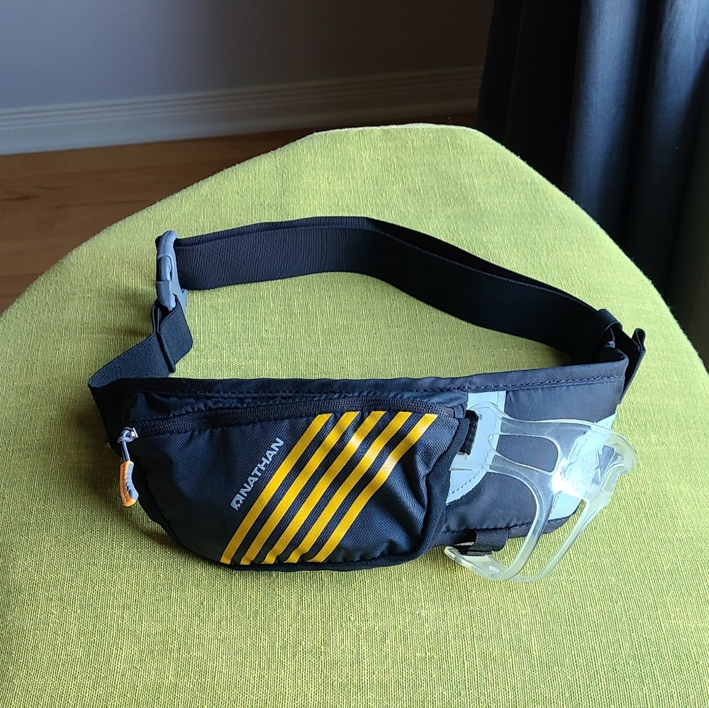 Nathan black hydratation belt